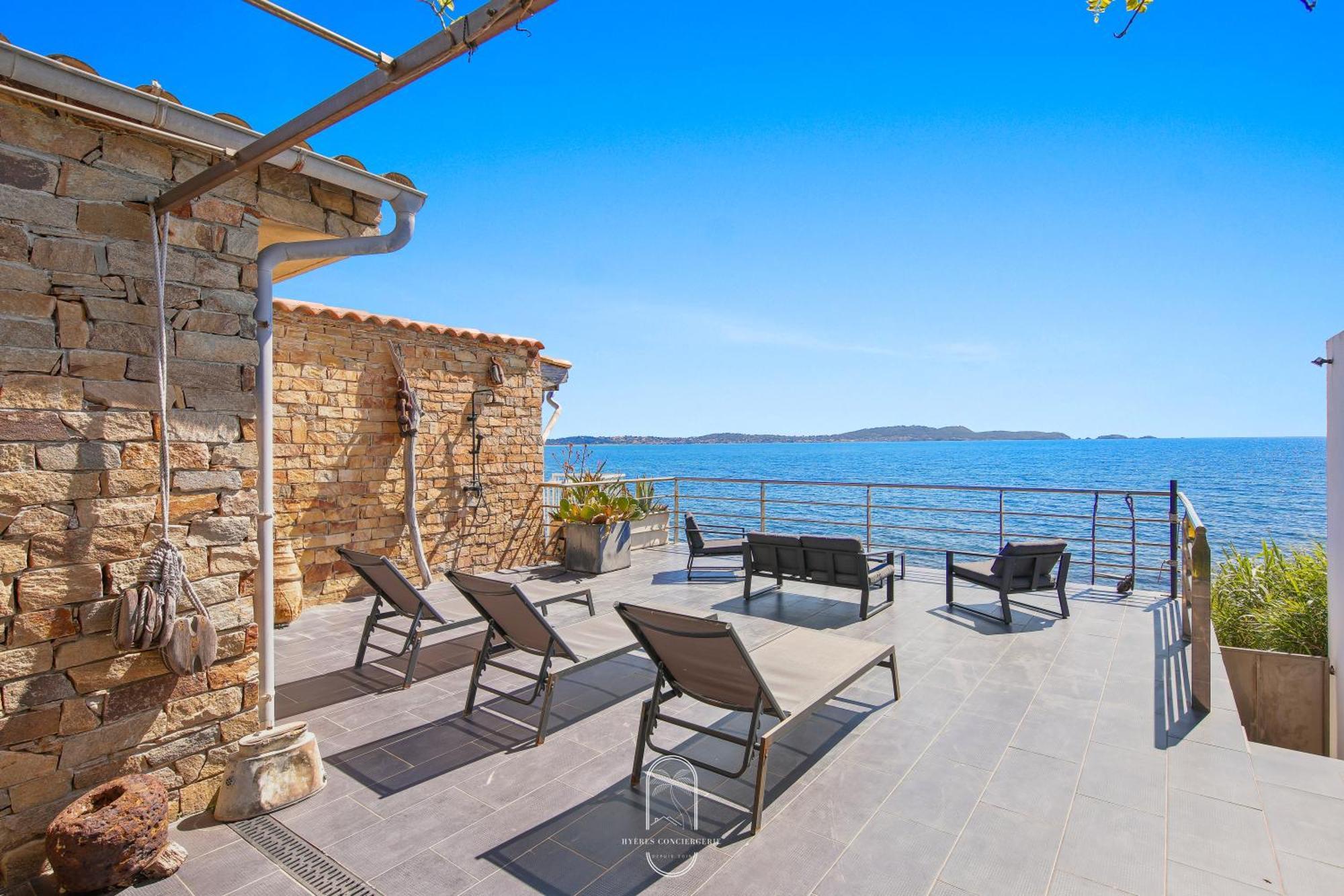 Maison Sur L'Eau-Hyeres-Almanarre-Parkings Clim Wifi By Hc Exterior foto